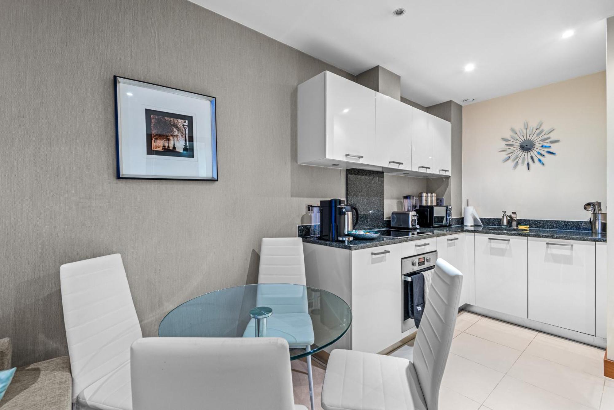 Londwell, Chelsea Living, Central Flat With Balcony London Exterior photo