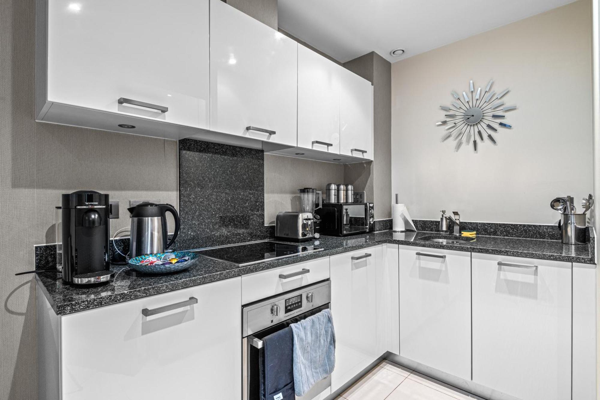 Londwell, Chelsea Living, Central Flat With Balcony London Exterior photo